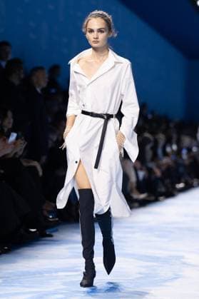 PFW - Dior Runway A model walks the runway during the Christian Dior Womenswear Spring-Summer 2025 show as part of Paris Fashion Week on September 24, 2024 in Paris, France. Photo by Laurent Zabulon ABACAPRESS.COM Paris France Copyright: xZabulonxLaurent ABACAx