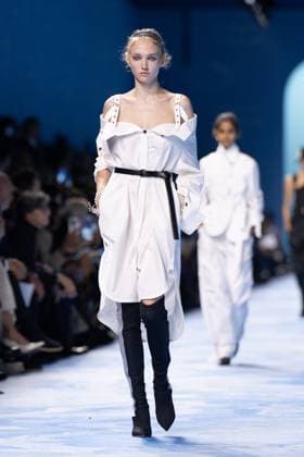 PFW - Dior Runway A model walks the runway during the Christian Dior Womenswear Spring-Summer 2025 show as part of Paris Fashion Week on September 24, 2024 in Paris, France. Photo by Laurent Zabulon ABACAPRESS.COM Paris France Copyright: xZabulonxLaurent ABACAx