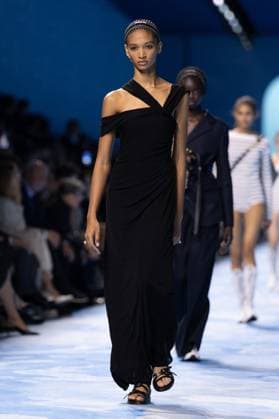 PFW - Dior Runway A model walks the runway during the Christian Dior Womenswear Spring-Summer 2025 show as part of Paris Fashion Week on September 24, 2024 in Paris, France. Photo by Laurent Zabulon ABACAPRESS.COM Paris France Copyright: xZabulonxLaurent ABACAx