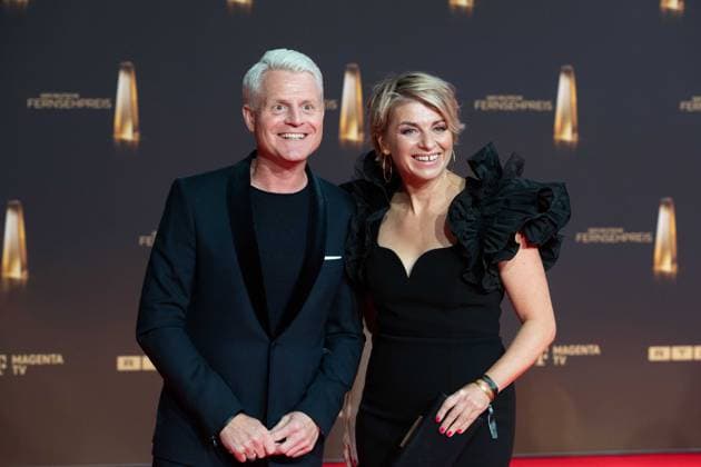 Guido CANTZ, presenter, Sabine HEINRICH, presenter, Red Carpet, Red Carpet Show, arrival, arrival, German Television Award ceremony, The German Television Award 2024, German Television Award 2024 at the MMC Studios Cologne, on 25 09 2024