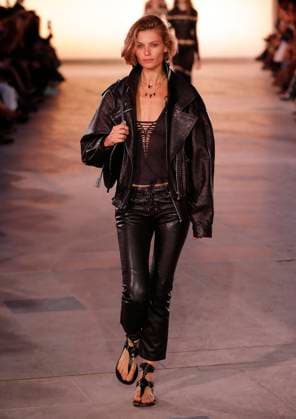PFW - Isabel Marant Runway A model walks the runway during the Isabel Marant show during Paris Fashion Week Womenswear Spring-Summer 2025 on September 29, 2024 in Paris, France Photo by Alain-Gil GonzalezABACAPRESS.COM Paris France  Copyright: xGonzalezxAlain-Gil ABACAx