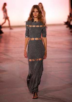 PFW - Isabel Marant Runway A model walks the runway during the Isabel Marant show during Paris Fashion Week Womenswear Spring-Summer 2025 on September 29, 2024 in Paris, France Photo by Alain-Gil GonzalezABACAPRESS.COM Paris France  Copyright: xGonzalezxAlain-Gil ABACAx