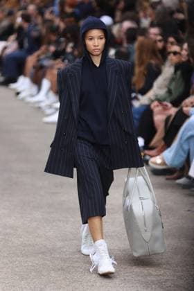 PFW - Stella McCartney Runway A model walks the runway during the Stella McCartney show during Paris Fashion Week Womenswear Spring-Summer 2025 on September 30, 2024 in Paris, France Photo by Jerome Dominé ABACAPRESS.COM  Copyright: xDominexJerome ABACAx