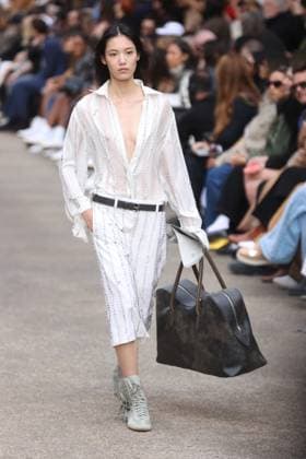 PFW - Stella McCartney Runway A model walks the runway during the Stella McCartney show during Paris Fashion Week Womenswear Spring-Summer 2025 on September 30, 2024 in Paris, France Photo by Jerome Dominé ABACAPRESS.COM  Copyright: xDominexJerome ABACAx