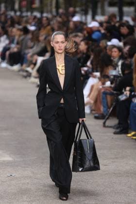 PFW - Stella McCartney Runway A model walks the runway during the Stella McCartney show during Paris Fashion Week Womenswear Spring-Summer 2025 on September 30, 2024 in Paris, France Photo by Jerome Dominé ABACAPRESS.COM  Copyright: xDominexJerome ABACAx