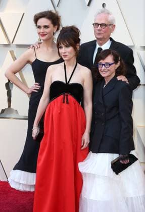 91st Annual Academy Awards - Arrivals 24 February 2019 - Hollywood, California - Emily Deschanel, Zooey Deschanel, Caleb Deschanel, Mary Jo Deschanel. 91st Annual Academy Awards presented by the Academy of Motion Picture Arts and Sciences held at Hollywood & Highland Center. Photo Credit: AdMedia Hollywood California United States EDITORIAL USE ONLY  Copyright: xx AdMediax admphotostwo576322