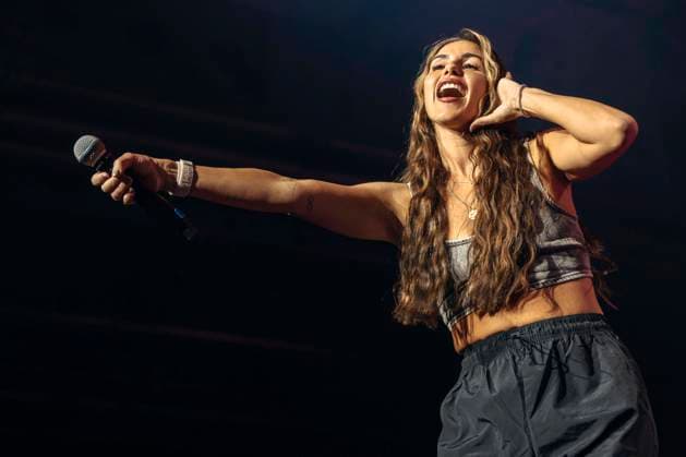 Sarah Engels live at the Schlagernacht des Jahres 2024 Das Original in the Messehalle Erfurt, 05 10 2024 Foto:xM.xKremerx xFuturexImagex schlagernacht_4024