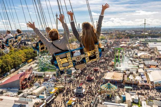 Farewell to the Wiesn, Servus, Auf Wiedersehen, last round with the Kettenflieger Bayern Tower over the Oktoberfest, Munich, Octobe