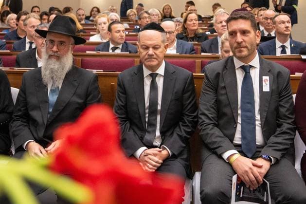 Jewish community in Hamburg Commemoration ceremony First anniversary of the Hamas terrorist organizations attack on Israel