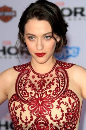 USA - Thor: The Dark World Premiere - Los Angeles LOS ANGELES - NOV 4: Kat Dennings at the Thor: The Dark World Premiere at El Capitan Theater on November 4, 2013 in Los Angeles, CA Los Angeles CA USA EDITORIAL USE ONLY Copyright: xx HPAx khphotos488892