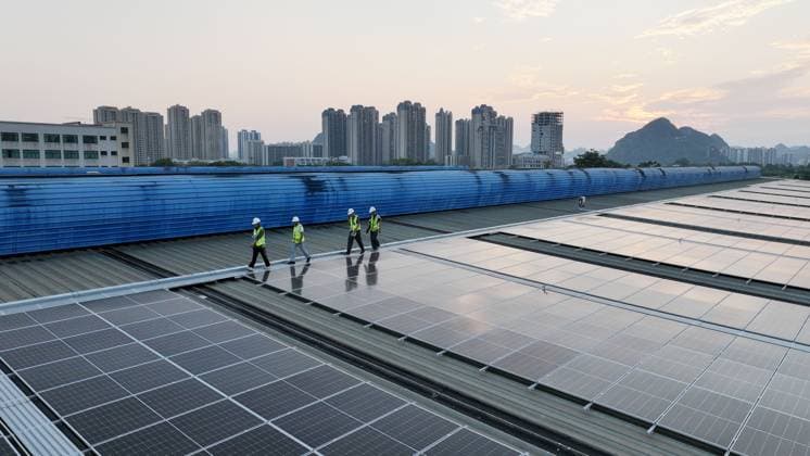 Grid-connected Photovoltaic Power Generation Technicians check photovoltaic power generation equipment before it is connected to the grid for power supply in Liuzhou, China, on October 10, 2024. Liuzhou China  Copyright: xCFOTOx originalFilename: cfoto-gridconn241011_npKC8.jpg