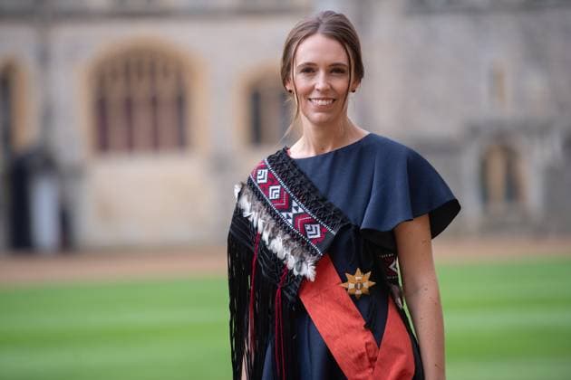 Bilder des Jahres 2024, Entertainment 10 Oktober Entertainment Themen der Woche KW42 Großbritannien, Neuseelands Ex-Premierministerin Jacinda Ardern mit Orden nach Ehrung in Windsor Investiture - Wednesday 16 October - Windsor Castle, Windsor Dame Jacinda Ardern - Former Prime Minister of New Zealand is awarded a Dame Grand Companion of The New Zealand Order of Merit (GNZM) for services to the State at Windsor Castle, Windsor, England, UK on Wednesday 16 October, 2024., Credit:Justin Ng Avalon UK, England, Windsor, Windsor Castle Copyright: xJustinxNgx xAvalonx 0921842399