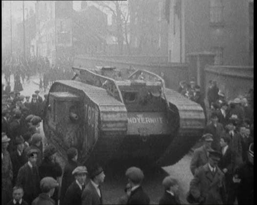 RECORD DATE NOT STATED A Tank Breaking up Crowds of Demonstrators in Dublin, 1920. Outside Dublin s Mountjoy Prison, holding so many of their friends, angry crowds showed the spirit of their city by demonstrations that only heavy armour could break up. But could that spirit really be broken up? Whoever was arrested, there was always someone fresh to hold up the flag of Irish independence. Always someone a-wearing of the green . From Time To Remember - The Plunge Into Peace, 1920 (Reel 4); events of 1920 - weddings, women s rights, industrial unrest and problems in Ireland Copyright:xBritishxPathexLtd HeritagexImagesxBritishxPathexLtdx IMAGO, ! ACHTUNG: AUFNAHMEDATUM GESCHÄTZT!  Copyright:BritishxPathexLtd HeritagexImagesxBritishxPathexLtdx IMAGO
