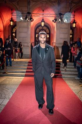 18 10 2024 xesx Frankfurt am Main, Alte Oper The Hessian Film and Cinema Award 2024 on the red carpet Actor Tijan Njie ES