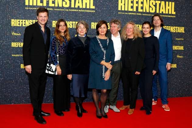 Benjamin Herrmann, Paulina Fröhlich, Kirsten Niehuus, Sandra Maischberger, Andreas Veiel, Christiane Hinz, Andrea Despot and Enzo Maaß at the premiere of the documentary Riefenstahl at the Delphi Filmpalast am Zoo Berlin, 21 10 2024 Foto:xA.xBuggex xFuturexImagex riefenstahl_4220
