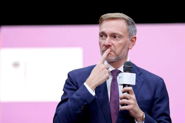 Politician Christian Lindner FDP , Federal Minister of Finance, speaks at the Citizens Dialogue NOW at Bürgerhaus Stollwerck Cologne, 29 10 2024 NRW Germany Copyright: xChristophxHardtx