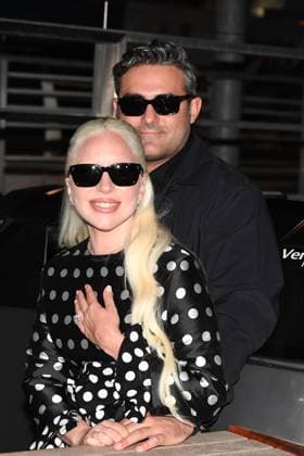 Lady Gaga and Michael Polansky arrive for The 81st Venice International Film Festival in Venice, Italy - 2 Sept 2024 Lady Gaga and Michael Polansky arrive at aereoport for the 81st Venice International Film Festival in Venice. Venice Italy Copyright: x xLuigixIoriox xSOPAxImagesx LIORIO_VENICE LGAGA_98863