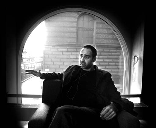 STOCKHOLM 20030424 Niccolo Ammaniti, Italian author born in Rome in 1966, has written novels including I am not afraid and Far from here Photo Jurek Holzer SvD SCANPIX Code 30072 STOCKHOLM Sweden x30072x  Copyright: xJurekxHolzerx xSvDx xTTx NICCOLO AMMANITI