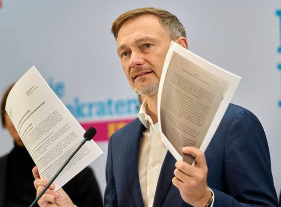 After the end of the traffic light coalition Christian Lindner in the Hans Dietrich Genscher House EUR,Germany, Berlin,07 11 2024 After the end of the traffic light coalition, Christian Lindner FDP explains the break-up of the traffic light coalition and the change within the FDP at a press conference in the Hans Dietrich Genscher House