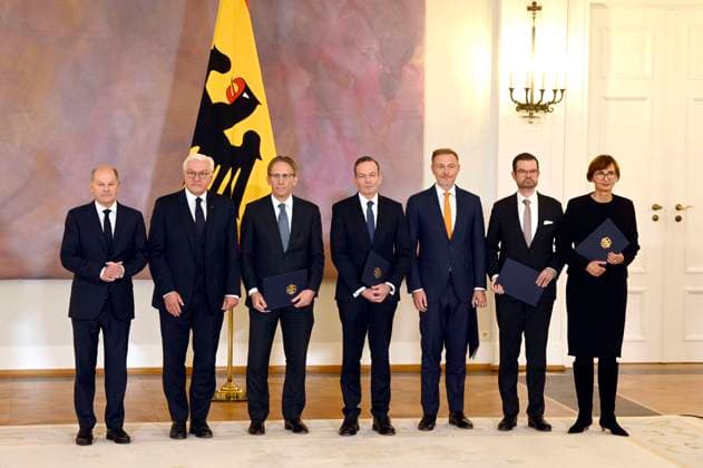 Olaf Scholz, Frank Walter Steinmeier, Jörg Kukies, Volker Wissing, Christian Lindner, Marco Buschmann and Bettina Stark Watzinger at the presentation of the Foto:xF.xKernx xFuturexImagex entlassungen_4114