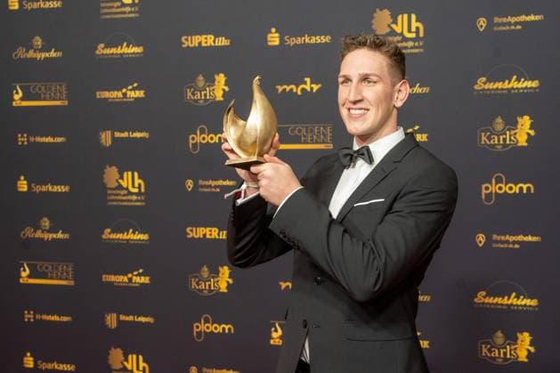 Leipzig 30 Goldene Henne award ceremony at Messe Leipzig 15 11 2024 Leipzig, Messe In the photo Lukas Märtens, swimmer, winner Goldene Henne category Sport On Friday evening, the G Copyright: xEHLxMedia ChrisxLässigx 20241115_goldene-henne-sport_1