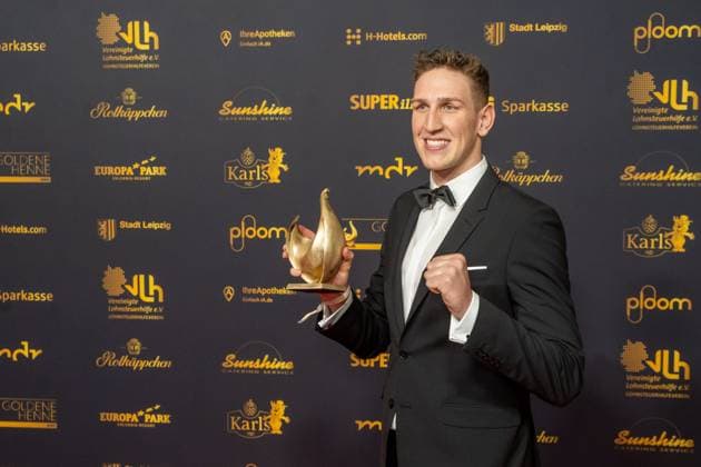 Leipzig 30 Goldene Henne award ceremony at Messe Leipzig 15 11 2024 Leipzig, Messe In the photo Lukas Märtens, swimmer, winner Goldene Henne category Sport On Friday evening, the G Copyright: xEHLxMedia ChrisxLässigx 20241115_goldene-henne-sport_7