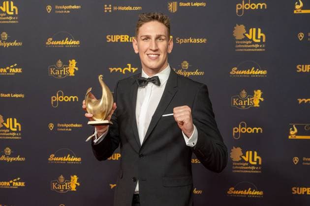 Leipzig 30 Goldene Henne award ceremony at Messe Leipzig 15 11 2024 Leipzig, Messe In the photo Lukas Märtens, swimmer, winner Goldene Henne category Sport On Friday evening, the G Copyright: xEHLxMedia ChrisxLässigx 20241115_goldene-henne-sport_8