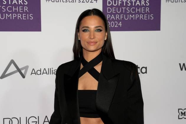 German Perfume Award Duftstars on 21 11 2024 at the Rheinterrasse in Düsseldorf The German Perfume Award Duftstars ceremony will take place on 21 11 2024 at the Rheinterrasse in Düsseldorf Amira Aly Presenter xJFx