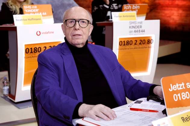 Reiner Calmund at the 29 RTL Spendenmarathon 2024 in Studio 8 of EMG Studios Hürth, 22 11 2024 Foto:xR.xStoffelsx xFuturexImagex spendenmarathon2024_4541