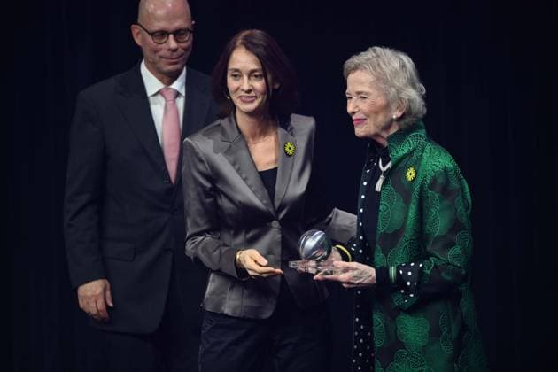 Mary ROBINSON, UN High Commissioner for Human Rights, right, receives the honorary prize of the German Sustainability Award, center Katharina BARLEY, politician, left Prof Guenther BACHMANN, German Sustainability Award ceremony in Duesseldorf on 28 11 2024