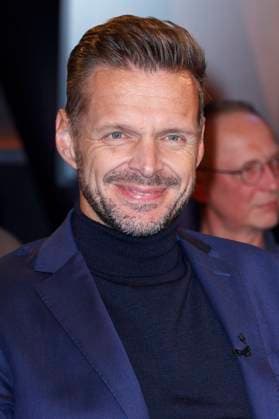 Florian Schroeder at the recording of the NDR Talk Show in the NDR television studio in Lokstedt Hamburg, 29 11 2024 Foto:xH.xHartmannx xFuturexImagex ndr_talk2911_4115