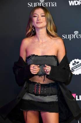 Leony at the 25th presentation of the 1Live Krone 2024 in the Lokschuppen Bielefeld, 05 12 2024 Foto:xN.xKubelkax xFuturexImagex krone_4255