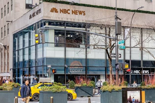 News television station office in midtown of Manhattan, New York, Manhattan, New York, USA - February 15, 2023: NBC News television station office in midtown on a sunny winter day, Manhattan, New York, USA - February 15, 2023: NBC News television station office in midtown on a sunny winter day, 06.12.2024, Copyright: xPierre-Olivierx Panthermedia38405146.jpg