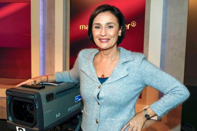 Sandra Maischberger on the ARD talk show maischberger in WDR Studio B Cologne, 17 12 2024 Foto:xR.xSchmiegeltx xFuturexImagex maischberger1712_4233