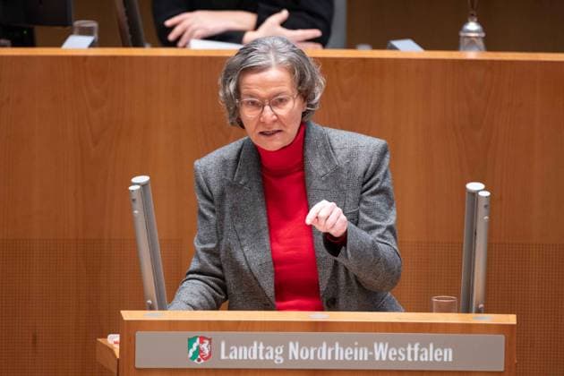 Ina SCHARRENBACH, CDU, Minister for Home Affairs, Municipal Affairs, Building and Digitization of the State of North Rhine-Westphalia, during her speech 85th session of the State Parliament of North Rhine-Westphalia, in the State Parliament of North Rhine-Westphalia NRW, Duesseldorf on 19 12 2024,