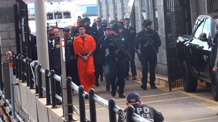 December 18, 2024, Manhattan, New York, USA: New York, New York, December 19, 2024 . Luigi Mangione gets escorted from Helicopter .by NYPD, FBI and Various other agencies to Manhattan Federal Courthouse for arraignment on multiple charges Manhattan U.S.A - ZUMAct2_ 20241218_faf_ct2_009 Copyright: xBrucexCotlerx