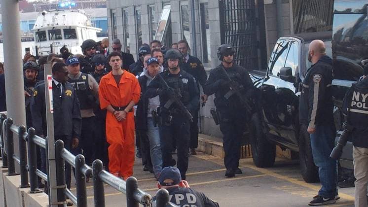 December 18, 2024, Manhattan, New York, USA: New York, New York, December 19, 2024 . Luigi Mangione gets escorted from Helicopter .by NYPD, FBI and Various other agencies to Manhattan Federal Courthouse for arraignment on multiple charges Manhattan U.S.A - ZUMAct2_ 20241218_faf_ct2_011 Copyright: xBrucexCotlerx