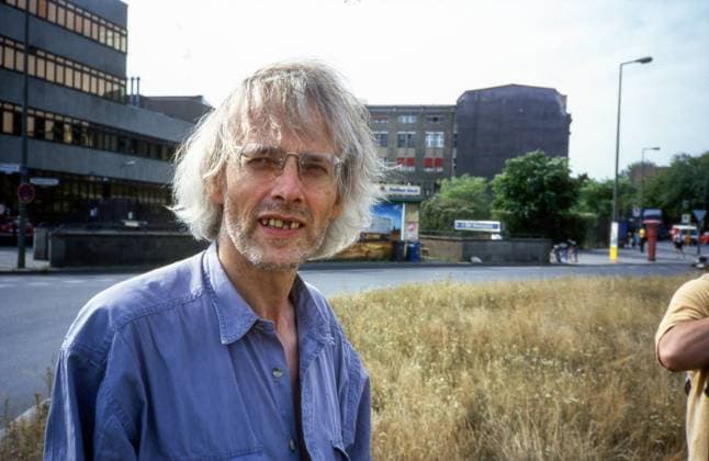 Timm Ulrichs, Traffic island at Moritzplatz, Berlin, summer 1997