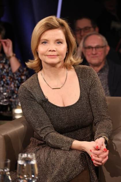 Annette Frier, actress, guest on the NDR Talk Show, photo session on 10 1 2025 in the Hamburg Lokstedt television studio before the broadcast on the 3 program of NDR television