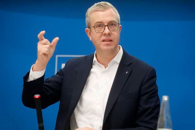 14 01 2025, Stefan Evers, Senator for Finance, at the Senate press conference in the Rorten Rathaus in Berlin after the meeting of the Berlin Senate, topic investment planning 2024 2028 in the state of Berlin, Berlin DEGermany
