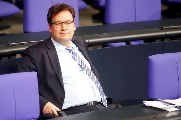 71 Meeting of Germans Bundestag in Berlin, Vote to Solidarity to Income tax, Christian Baron from Stetten, CDU, Berlin Germany, Germany