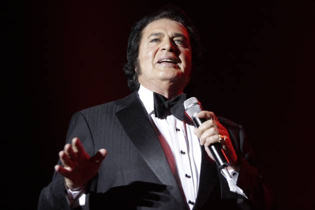 Singers Engelbert Humperdinck on 24 10 2007 at Concert at Tempodrom Berlin Photos Scherf 24 10 2007 Berlin Germany