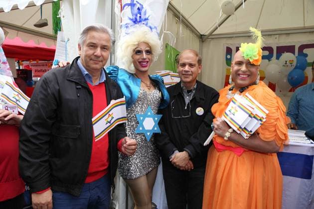 Klaus Wowereit and Yakov Hadas HANDELSMAN the Israeli Ambassador at the 23 lesbian Gay City festival on 20 21 06 2015 on Nollendorfplatz, Berlin Berlin Germany