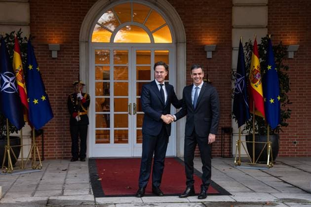 Spanish Prime Minister Pedro Sanchez Meets With NATO Secretary General Mark Rutte The President of the Government of Spain, Pedro Sanchez, holds a meeting with the Secretary General of NATO, Mark Rutte, at the Palacio de la Moncloa in Madrid, Spain, on January 27, 2025. Madrid Spain Spain  Copyright: xFrancescoxMilitelloxMirtox originalFilename: militellomirto-spanishp250127_npLON