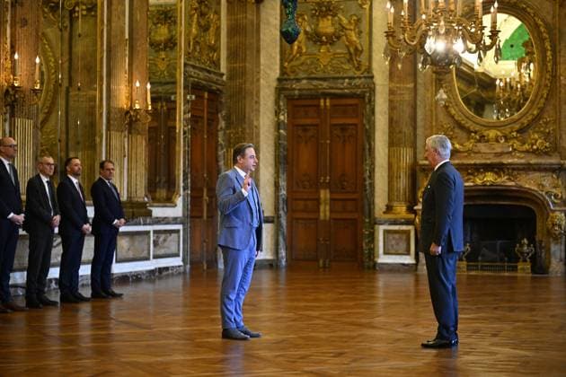Prime Minister Bart De Wever and King Philippe - Filip of Belgium pictured during the oath ceremony of the new Prime Minister and members of the federal government at the Royal Palace, Sunday 02 February 2025, in Brussels. Negotiators from the five parties that make up the Arizona coalition - the N-VA, MR, Engagà s, Vooruit and CD&V - reached a government agreement on Friday evening. JASPERxJACOBS 111698896