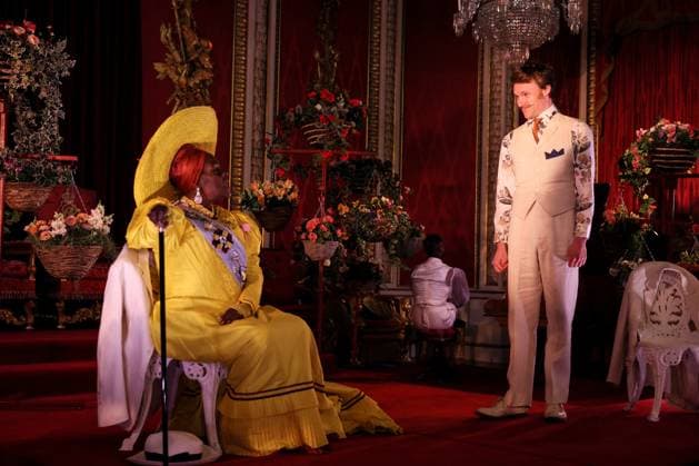 Bilder des Jahres 2025, Entertainment 02 Februar Entertainment Themen der Woche KW08 Britain s Queen Camilla hosts a reception for the National Theatre, at Buckingham Palace, in London Actors perform, on the day Britain s Queen Camilla attends a reception for staff, actors and supporters of the National Theatre, at Buckingham Palace, in London, Britain, February 18, 2025. NO UK USE FOR 48 HOURS, Credit:Avalon.red Avalon UNITED KINGDOM, LONDON Copyright: xAvalon.redx xAvalonx 0965834805