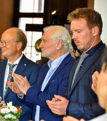 Julian Nagelsmann Football National Coach with Rudolf Rudi Völler VOELLER Rudi Völler 63 remains to 2026 Director of Sports at DFB German Football Federation the German DFB Delegation carries itself ins Golden Book the State capital Duesseldorf at Jan Wellem Room at City Hall in, on Monday 08 04 2024 in Dueseldorf NRW Germany