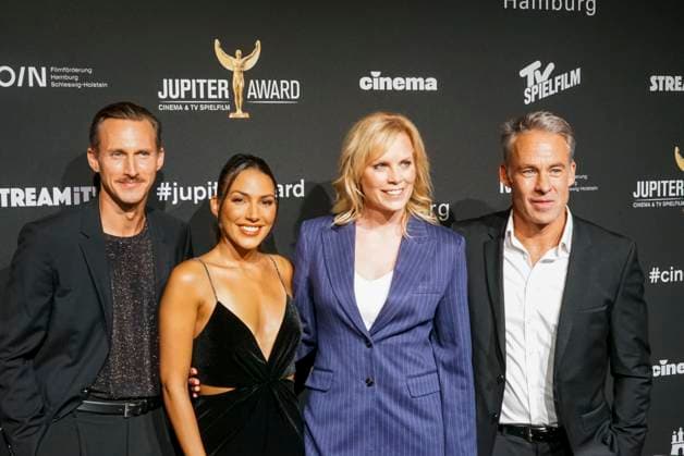 John Hendrik Langer, Amy Mußul, Melanie Marschke, Marco Girnth Actors to Guest at the award Ceremony the Jupiter Award 2024 at Altonian Kaispeicher on Wednesday 17 04 2024 in Hamburg Group picture Landscape format