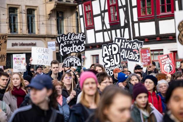 Protest against AfD Erfurt 22022025 Around 4000 people took to the streets in Erfurt Thuringia to protest against the closing of the election campaign of the Alternative for Germany AfD party They were confronted by around 1100 AfD supporters At the closing of their election campaign, Thuringia state chairman Bjoern Hoecke Erfurt Thuringia Germany 220225_ppb-86