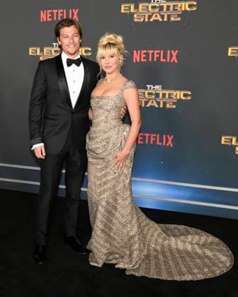 February 24, 2025, Hollywood, California, USA: Jake Bongiovi and Millie Bobby Brown atttend The Electric State World Premiere.a Hollywood USA - ZUMAb173 20250224_aap_b173_182 Copyright: xBillyxBennightx